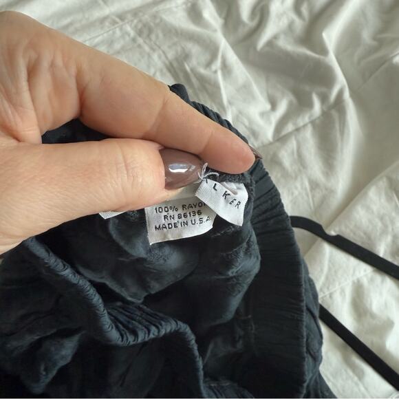 Bryn Walker Embroidered Floral Cropped Pant in Charcoal Grey Size S - Picture 5 of 5